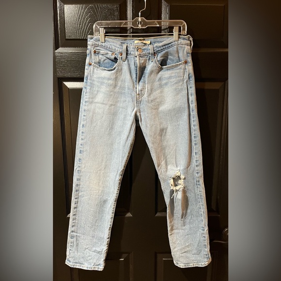 Levi’s Wedgie Straight Jeans - Picture 2 of 8